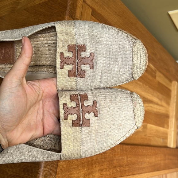 Tory Burch Weston Tan Gold Espadrilles - Picture 12 of 13